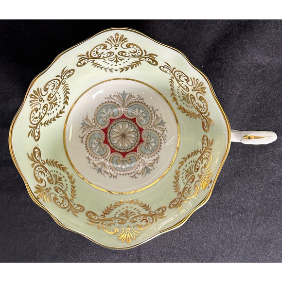 Paragon by Appointment to her Majesty the Queen Teacup & Saucer w/Gold Accents! - Picture 4 of 10